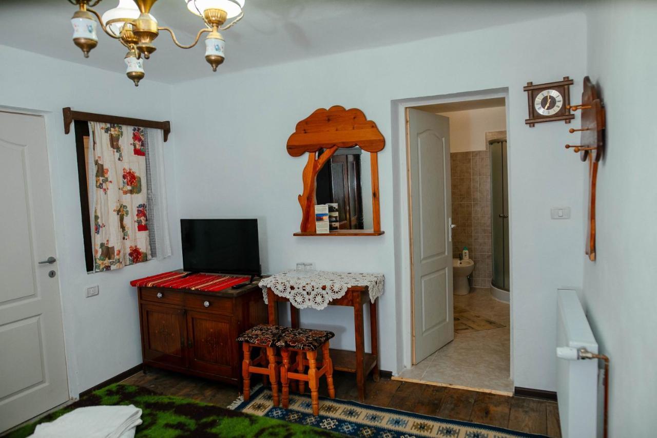 Casa Pe Valea Hartibaciului Guest House Barcut Eksteriør bilde